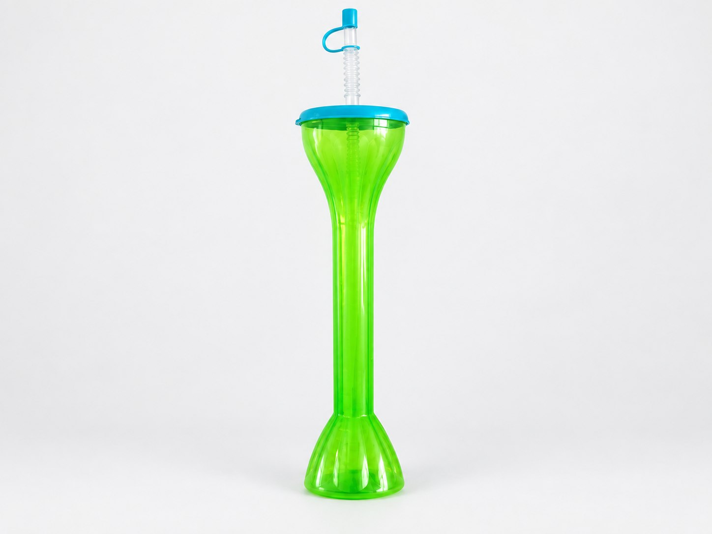 Green yard cup blue lid — Drinkware